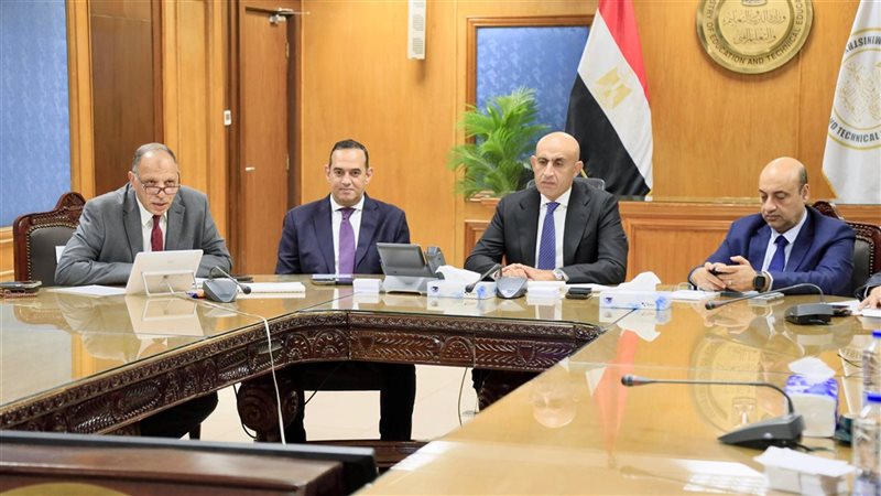 محمد عبد اللطيف وزير