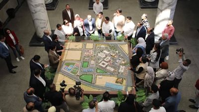 محافظ الوادي الجديد يعقد اجتماعًا مع نواب المحافظين 