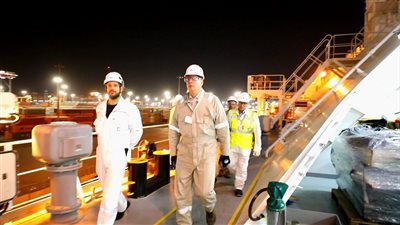 وزير البترول يزور ميناء الإسكندرية لمتابعة تجهيز سفينة تغييز 