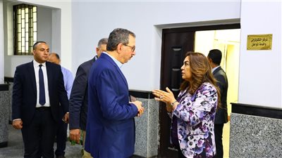 وزيرة التنمية المحلية في جولة مفاجئة على حي عابدين بالقاهرة لمتابعة سير العمل