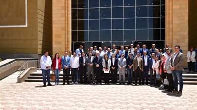 جامعة الوادي الجديد تستقبل نواب المحافظين في مقرها الجديد 