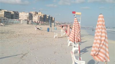 بسبب ارتفاع الأمواج، منع السباحة بشواطئ القطاع الغربي والعجمي بالإسكندرية (صور) 