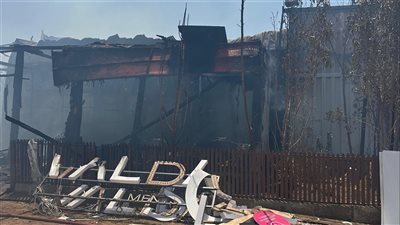 حريق يلتهم محتويات مخزن أخشاب في الزيتون 