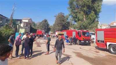 إخماد حريق شب داخل إحدى قاعات الأفراح علي نيل المنصورة في الدقهلية (صور) 