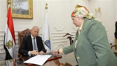 محافظة القاهرة تخلط بين الصبيان والبنات، أخطاء في قائمة الأوائل الشهادة الإعدادية 