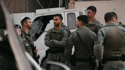 الشرطة الإسرائيلية تعتقل أشخاصا أحضروا كاميرات لبث مباشر لضربات على ميناء حيفا