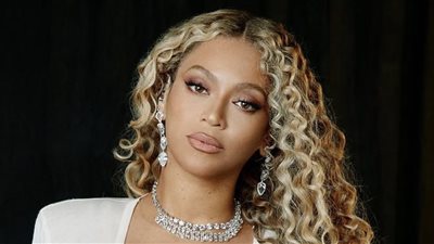 بيونسيه تحطم الرقم القياسي لـ ويتني هيوستن وماريا كاري في Billboard