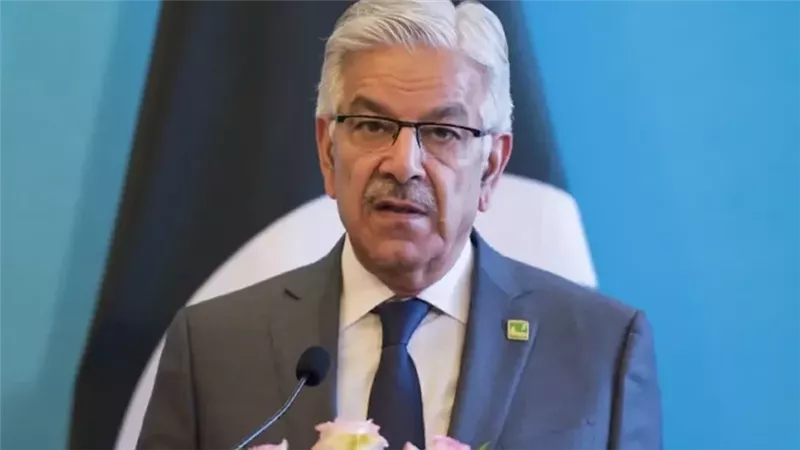 وزير الدفاع الباكستاني