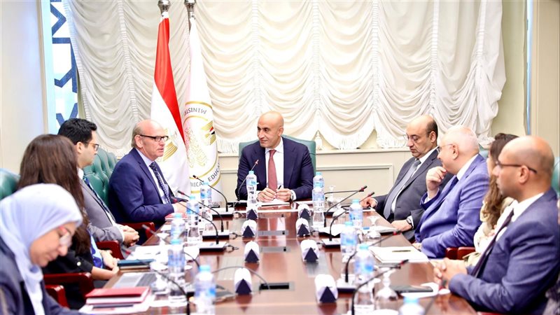 محمد عبد اللطيف وزير