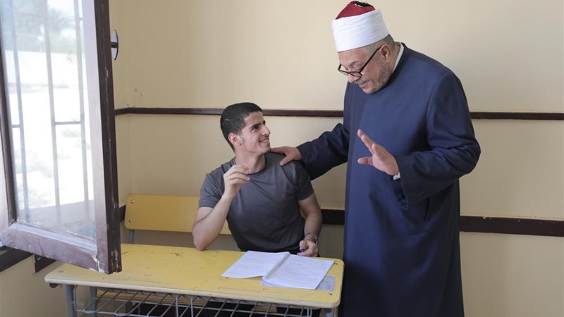 د. عبد الغني يتفقّد