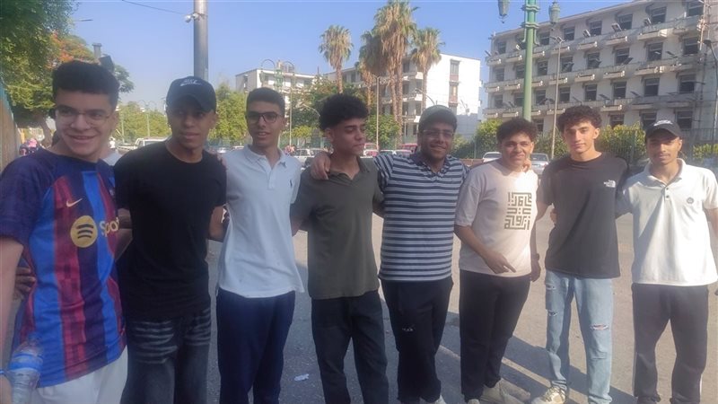 طلاب الثانوية العامة