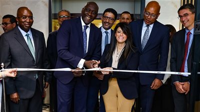 المشاط ورئيس مؤسسة التمويل الدولية يفتتحان مقر مصر.. ويبحثان دعم تمكين القطاع الخاص