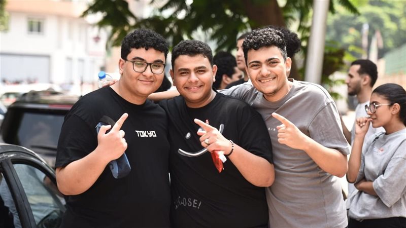 طلاب الثانوية العامة