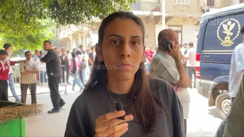 طالبة بالثانوية العامة