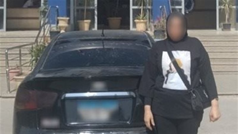 ضبط قائدة سيارة ثنّت