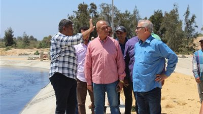 مسئولو الإسكان يتفقدون مشروعات دعم وتطوير البنية الأساسية ببرج العرب الجديدة