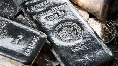 أزمة عالمية في سوق الفضة والمخزون الصيني يلامس أدنى مستوى منذ 10 سنوات