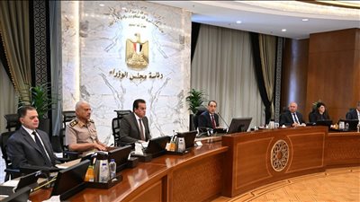 بدء اجتماع الحكومة الأسبوعي برئاسة مدبولي، ومؤتمر صحفي مرتقب