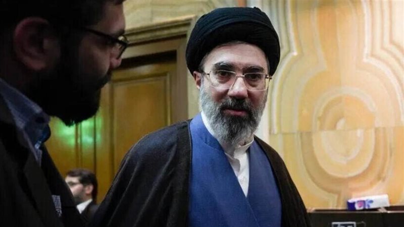 مجتبي خامنئي، فيتو