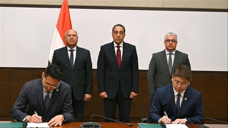  توقيع عقد مشروع