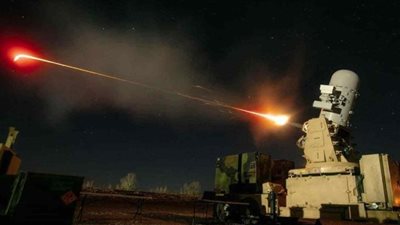 القناة 12 الإسرائيلية عن مصدر: منظومات دفاع جوي أمريكية اعترضت الدفعة الصاروخية الإيرانية الأخيرة