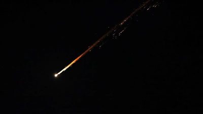 الجبهة الداخلية الإسرائيلية: رصد صواريخ أطلقت من إيران وندعو الإسرائيليين للدخول إلى الملاجئ