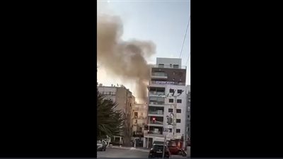 إصابة مباشرة لمبنى البورصة الإسرائيلية وسط تل أبيب ودمار واسع بصواريخ إيرانية
