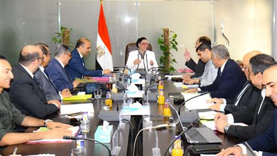 وزيرة البيئة توجه باستمرار انتشار وحدات الغاز الحيوي بالمحافظات