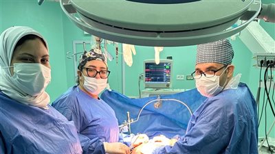 نجاح جراحة دقيقة ومعقدة لاستئصال ورم ممتد بالنبكرياس والاثنى عشر بمستشفى زايد التخصصي 