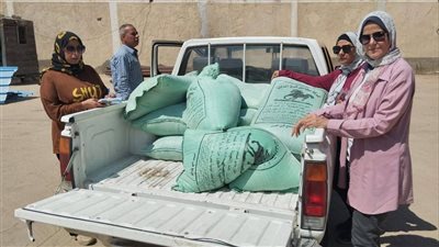 ضبط كمية من الدقيق المدعم قبل بيعه في السوق السوداء بالإسماعيلية (صور) 