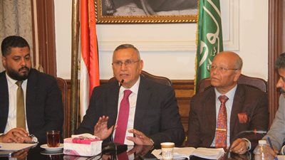 رئيس حزب الوفد يطالب بتعديل نص المادتين 40 و41 من قانون العمل (صور)