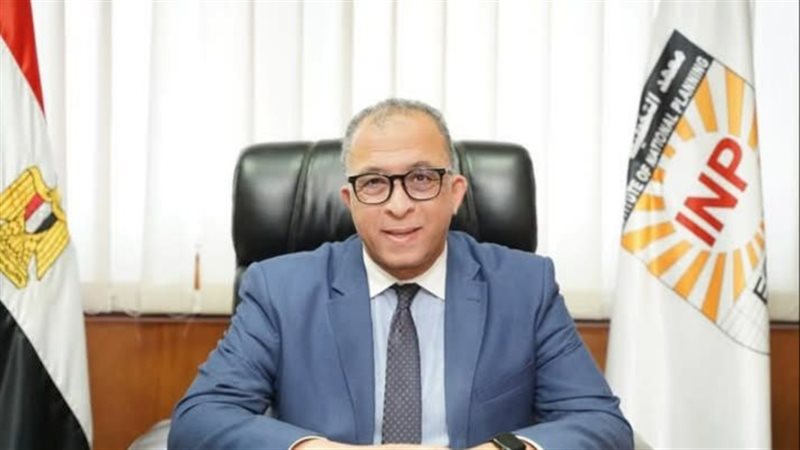 الدكتور أشرف العربي