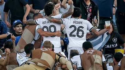 بوتافوجو يكتب التاريخ في مونديال الأندية.. الفريق البرازيلي يصعق باريس سان جيرمان ويضمن الصعود لدور الـ16.. وتعليق غريب من إنريكي