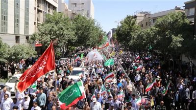 انطلاق مظاهرات في مدن إيرانية تنديدًا بالهجمات الإسرائيلية على ‎طهران (صور)