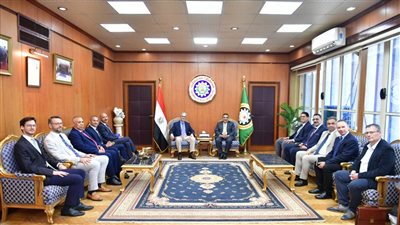 محافظ الدقهلية يستعرض الفرص الاستثمارية أمام وفد أوربي لبحث التعاون المشترك