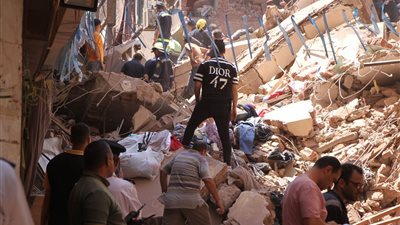 كارثة حدائق القبة، انهيار جزئي لعقار رابع (صور)