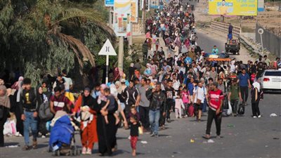 في اليوم العالمي للاجئين.. إسرائيل تجبر 2.3 مليون من سكان غزة على النزوح قسرًا لمراكز الإيواء والخيام.. الاحتلال يواصل الإبادة الجماعية.. استشهاد وفقدان 70 ألفًا وإصابة 130 ألف فلسطيني