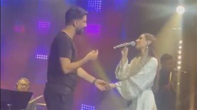 كارمن سليمان تحتفل بعيد ميلاد زوجها علي مسرح موازين وتوجه له رسالة (فيديو)