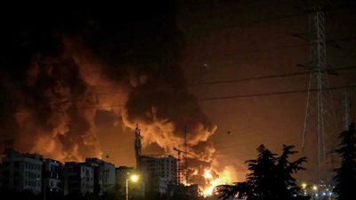 إعلام عبري: هجمات إسرائيلية ضد البنية التحتية لتخزين وإطلاق الصواريخ في وسط إيران