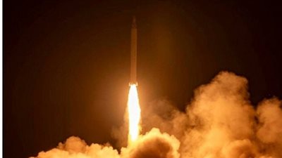 الحرس الثوري الإيراني: استهداف وسط إسرائيل ومطار بن جوريون بطائرات مسيرة وصواريخ دقيقة