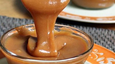 طريقة عمل صوص الكراميل، زي الجاهز للتوفير في الميزانية