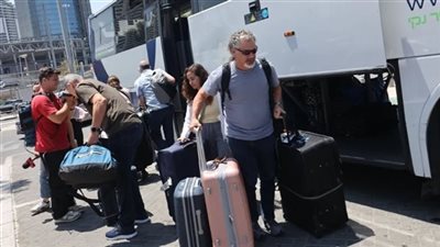 الخارجية الأمريكية: إجلاء مئات الأمريكيين من إيران الأسبوع الماضي و500 أمريكي في إسرائيل قد يحتاجون لمساعدة إجلاء يوميا