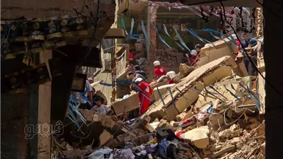 عقارات حدائق القبة المنهارة، استخراج 8 أشخاص من تحت الأنقاض (صور)