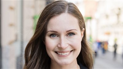 رقصت حتى الصباح.. رئيسة وزراء فنلندا تعتذر لهذا السبب