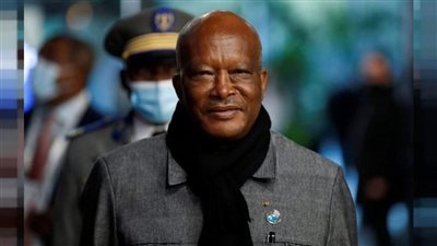 إقالة رئيس وزراء بوركينا فاسو وسط أزمة أمنية متفاقمة