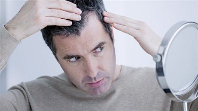 ما هو علاج تساقط الشعر للرجال؟