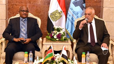 الهيئة العربية للتصنيع تستقبل وفد كلية الدفاع الوطني الكينية