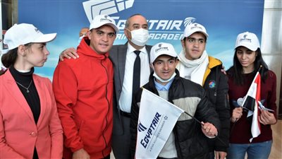 تلبية لمبادرة قادرون باختلاف.. مصر للطيران تنظم رحلة للأطفال بالأقصر