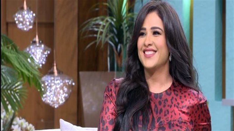 الفنانة ياسمين عبد