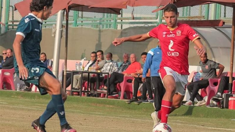 لاعبي الاهلي 2003